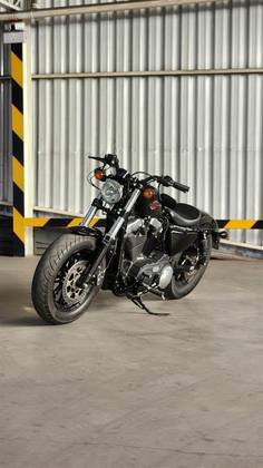 HARLEY-DAVIDSON SPORTSTER FORTY-EIGHT 